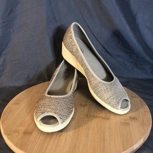KEEN Slip-On Wedge 7 US Womens Cortona Tan Natural Mesh Jute Kelp Peep Toe Shoes
